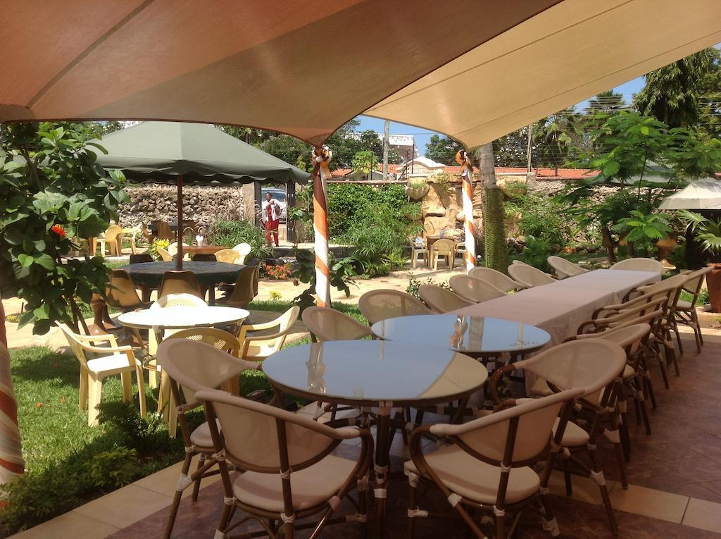 Moffat Court Boutique Hotel Момбаса Экстерьер фото