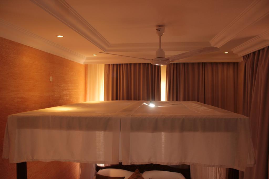 Moffat Court Boutique Hotel Момбаса Экстерьер фото
