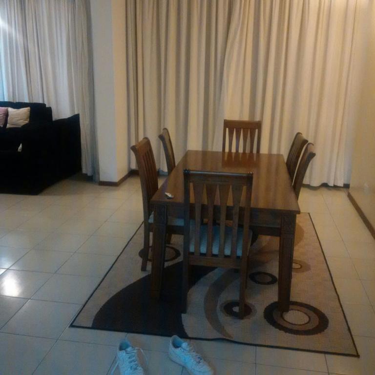 Moffat Court Boutique Hotel Момбаса Экстерьер фото